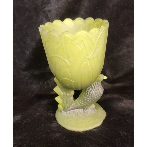 Vintage Green Satin Glass Vase "Dove and Brushes" Pattern by Guernsey Glass Comp - Picture 1 of 15
